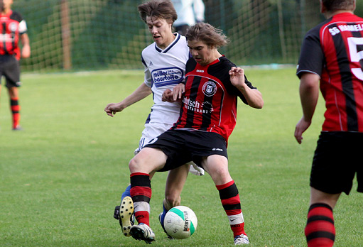 Salzhemmendorfs Dombert gegen SG Hameln 74er Torben Boehm