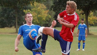 Enver Dragusha SV Lachem Sascha Flemes VfB Eimbeckhausen AWesA