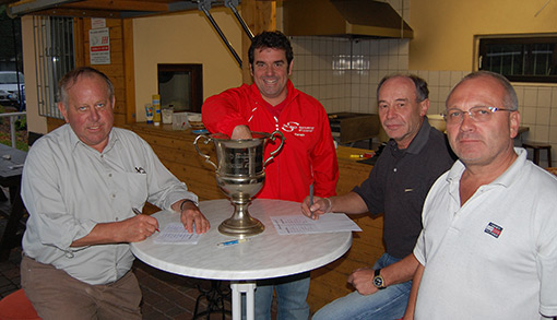 Pokalauslosung Hameln Pyrmont Kreispokal Runde 3 Karl-Heinz Winkelnkämper Friedrich-Wilhelm Meyer Hendrik Wustrack Hans-Jürgen Hartmann awesa