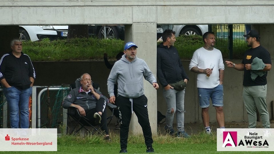 Eldar Zahirovic SG Thal Holzhausen Trainer Fussball Kreisklasse