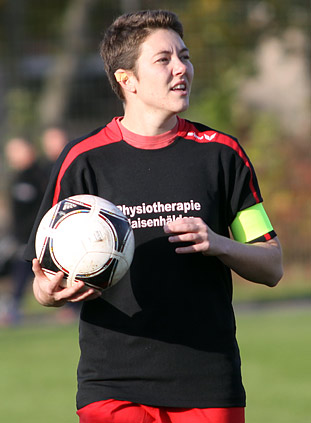 Kathrin Gassmann TSV Nettelrede Damen Fussball